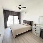Apartment в комплексе Caesar & *
