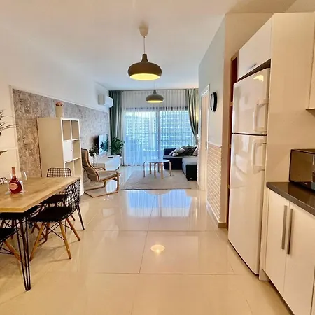 Apartment в комплексе Caesar & Trikomo