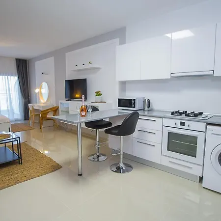 Apartment в комплексе Caesar & Trikomo