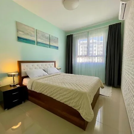Apartamento в комплексе Caesar & Trikomo